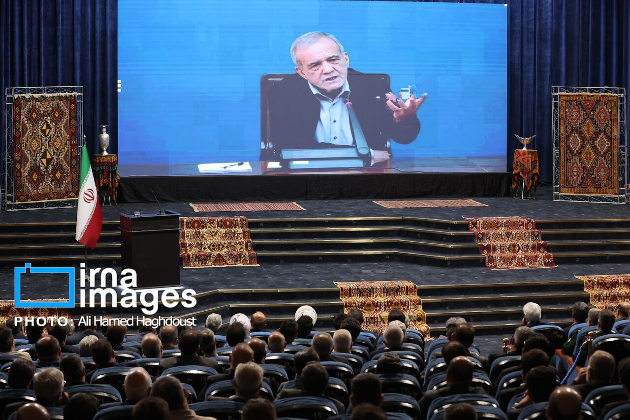پزشکیان: اجازه نخواهیم داد نیت شوم آمریکا به نتیجه برسد پزشکیان: اجازه نخواهیم داد نیت شوم آمریکا به نتیجه برسد