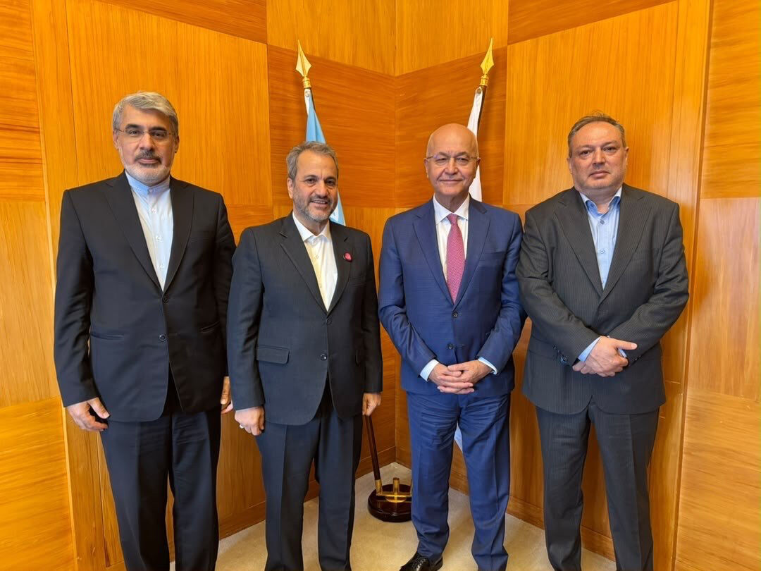 مستشار وزير الداخلية الايراني: انخفاض الدعم الدولي يُصعّب استمرار تقديم الخدمات للاجئين مستشار وزير الداخلية الايراني: انخفاض الدعم الدولي يُصعّب استمرار تقديم الخدمات للاجئين