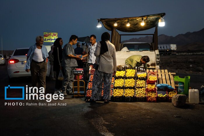 جاده برای بعضی‌ها مسیر نیست، محل کار است