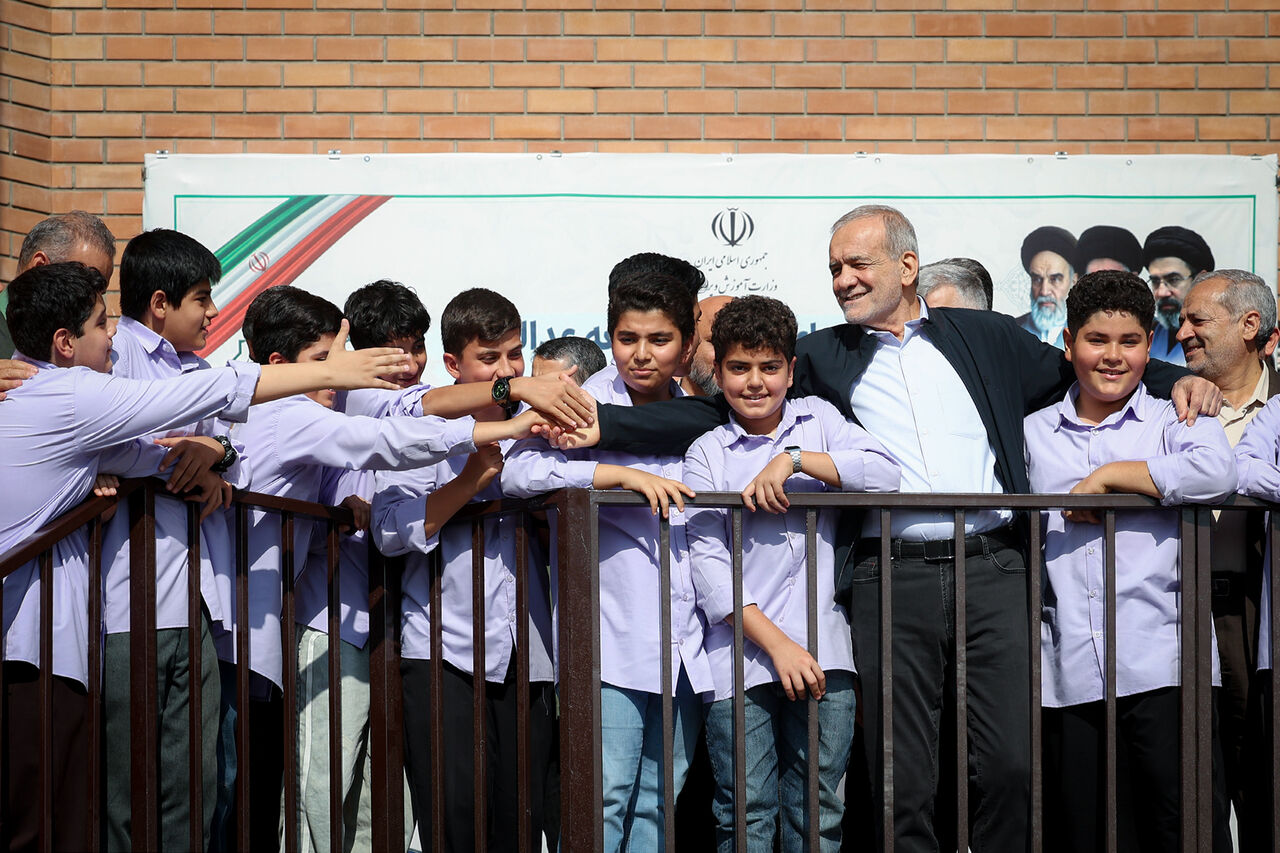 افتتاح ۲۳۳۱ طرح آموزشی در گام دوم عدالت آموزشی