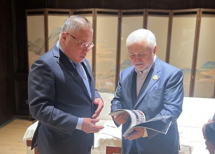 إيران وماليزيا تؤكدان على توافر الفرص لتعزيز آفاق التعاون الثقافي والسياحي المشترك إيران وماليزيا تؤكدان على توافر الفرص لتعزيز آفاق التعاون الثقافي والسياحي المشترك