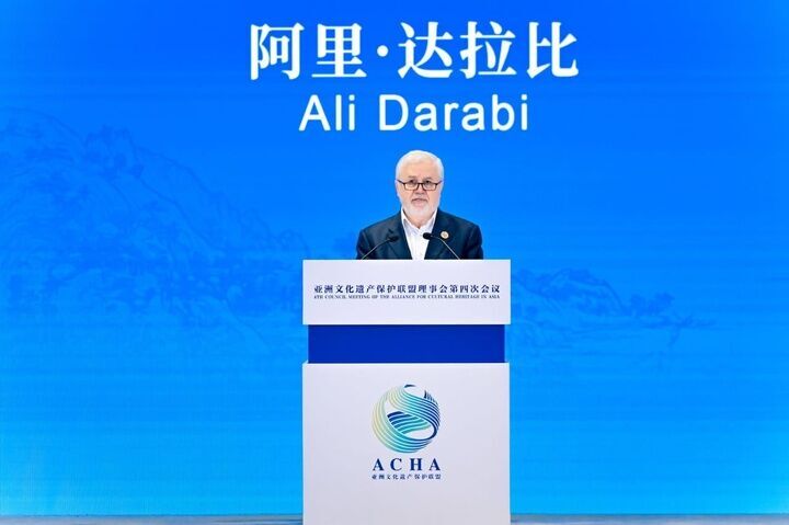 وكيل وزارة التراث والسياحة: حماية التراث الثقافي الآسيوي تتطلب تعاونا مشتركا بين دول المنطقة وكيل وزارة التراث والسياحة: حماية التراث الثقافي الآسيوي تتطلب تعاونا مشتركا بين دول المنطقة