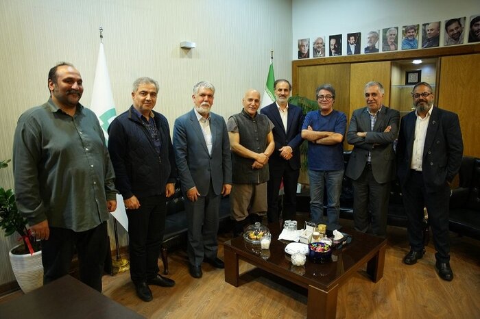 وزیر فرهنگ به تماشای نمایش «کورش» نشست