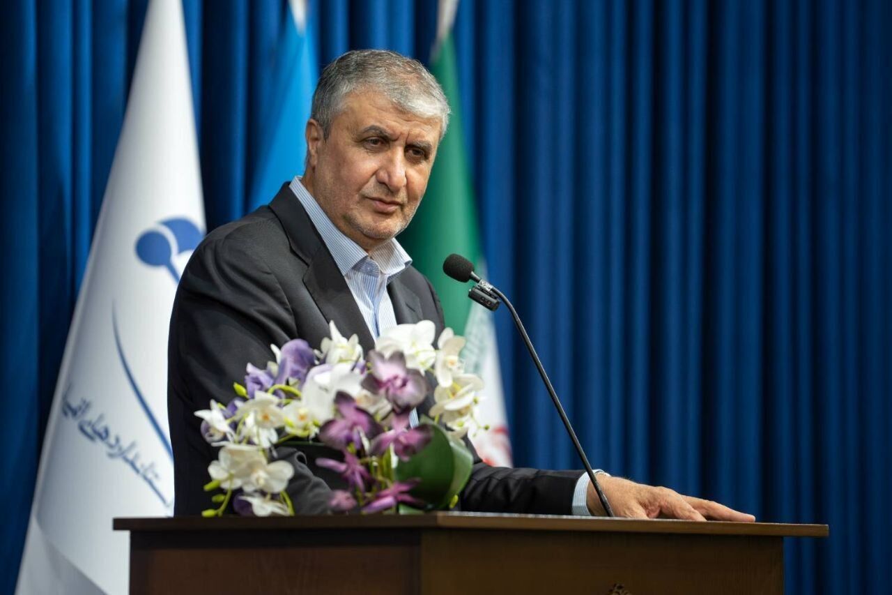 Iran’s nuclear chief congratulates new defense minister, stresses strategic technology development