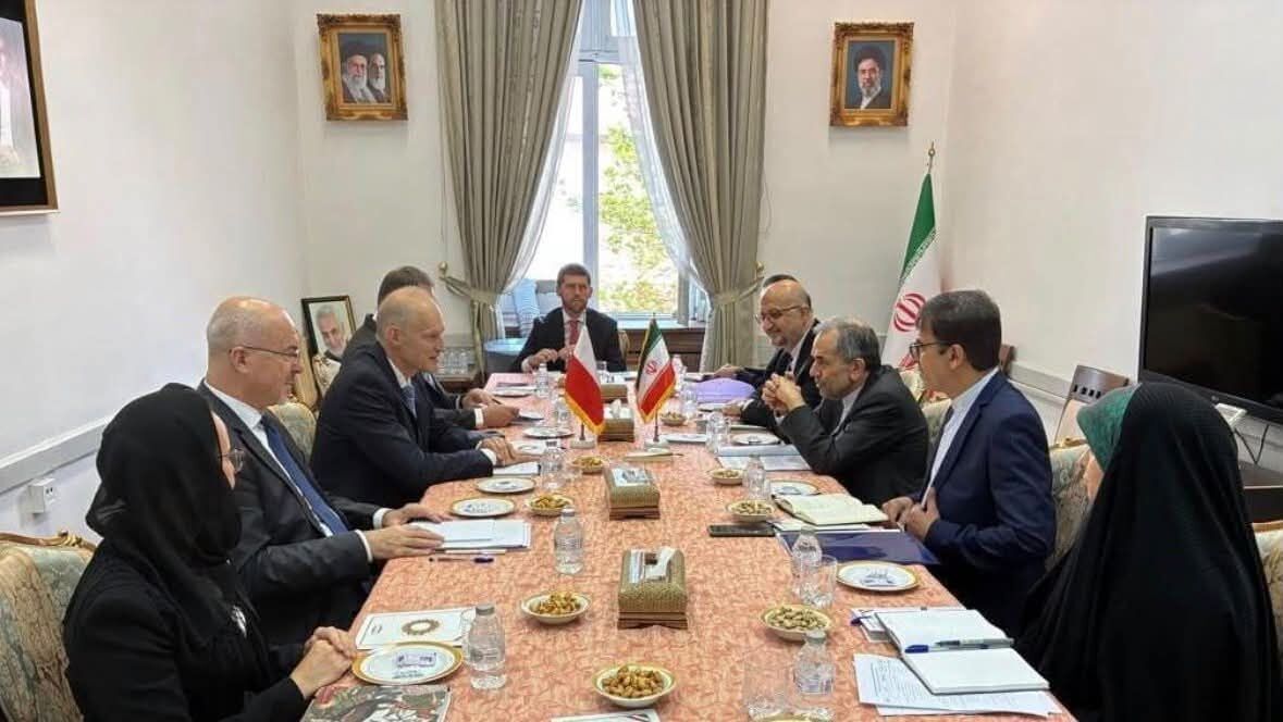 Iran and Poland hold third round of political consultations