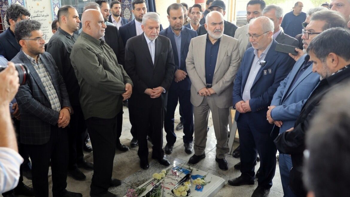 وزیر میراث فرهنگی به مقام شامخ شهید تنگسیری ادای احترام کرد