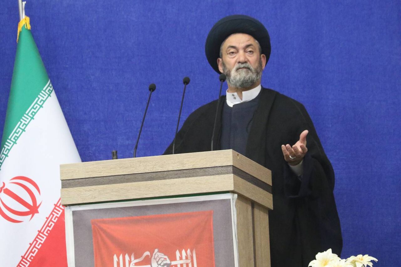 امام جمعه اردبیل: اروپا خواست ایران را بشکند، خدا هیبتش را شکست+ فایل صوتی