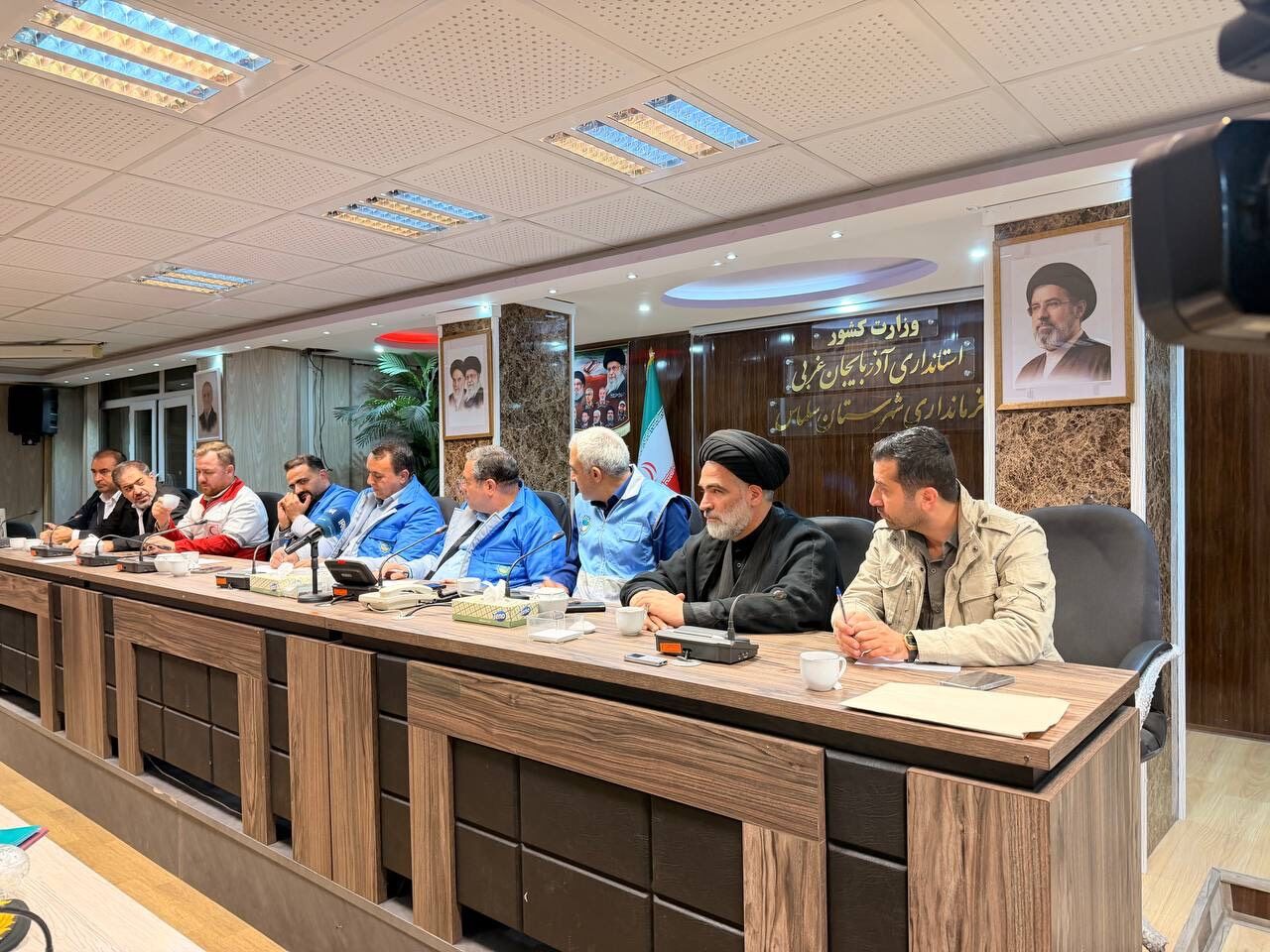 امام جمعه سلماس: عملکرد دولت در خدمات رسانی به سیل زدگان قابل تقدیر است