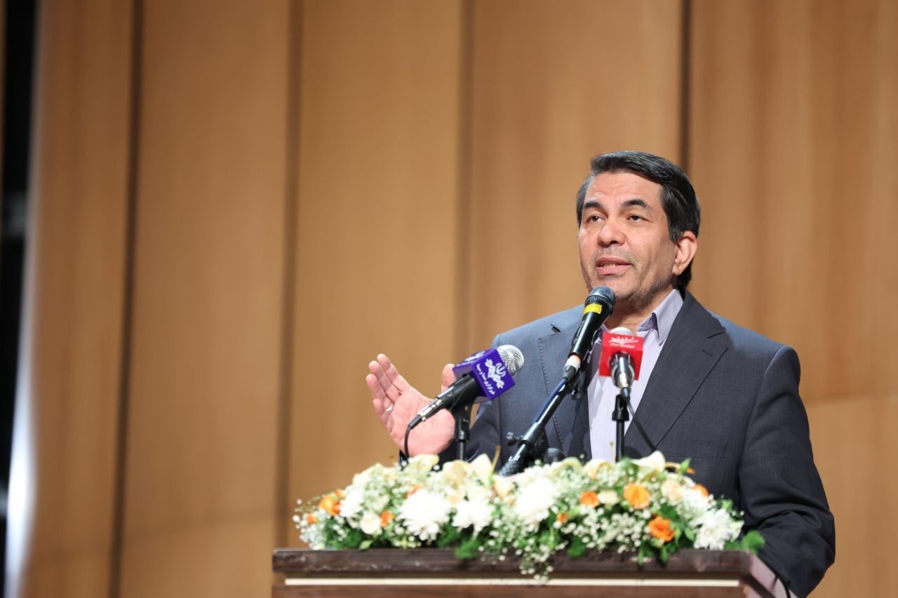 استاندار کرمان: نگاه حمایتی دستگاه قضا از سرمایه‌گذاری بخش خصوصی استمرار پیدا کند