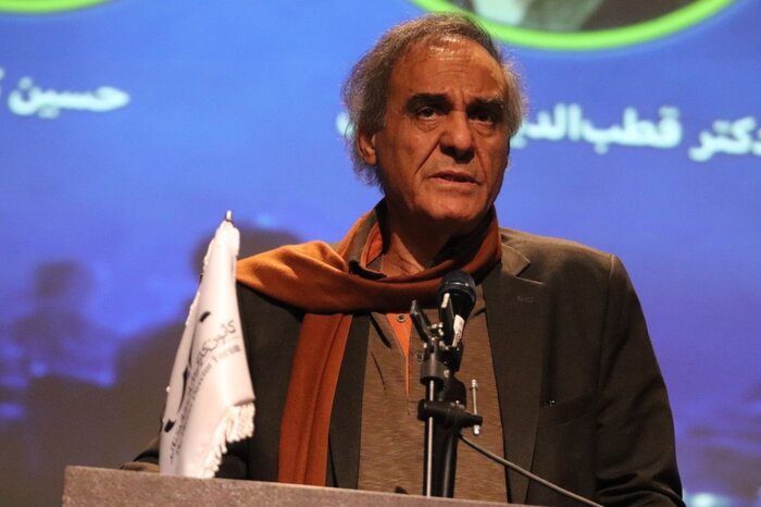 اکبر زنجانپور: بعد از ۶۰ سال کار کردن، به این نتیجه رسیدهام که انگار اشتباه کردهام