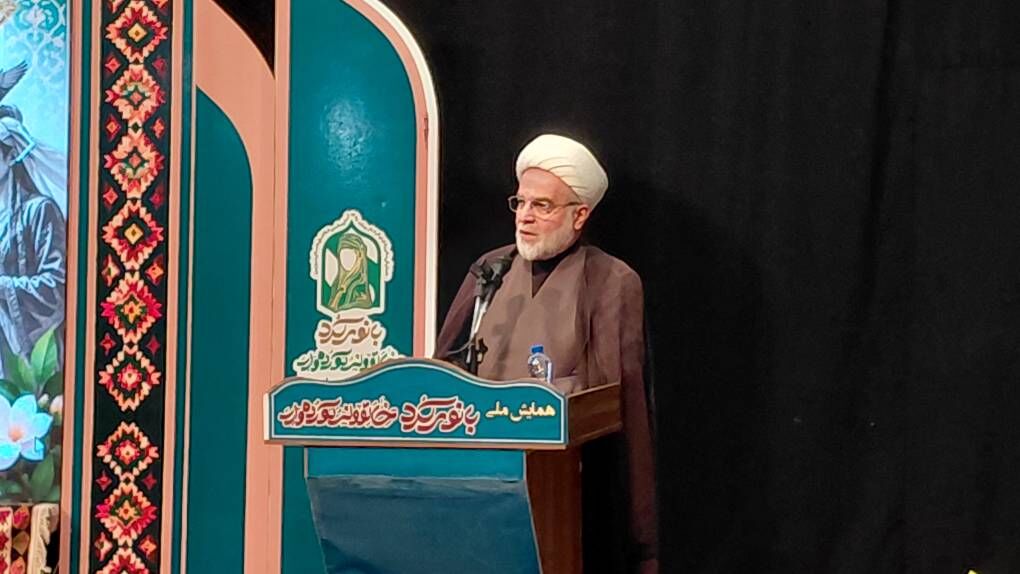 نماینده ولی فقیه در کردستان: ارتقای جایگاه اجتماعی زنان نیازمند پیوست فرهنگی است