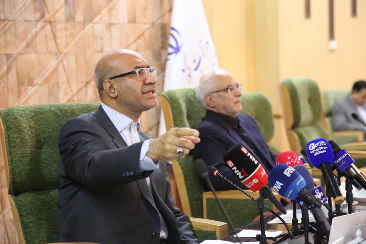استاندار: ملاک ارزیابی مدیران، حل مشکلات مردم و ارتقای جایگاه کرمانشاه در شاخص‌های ملی است