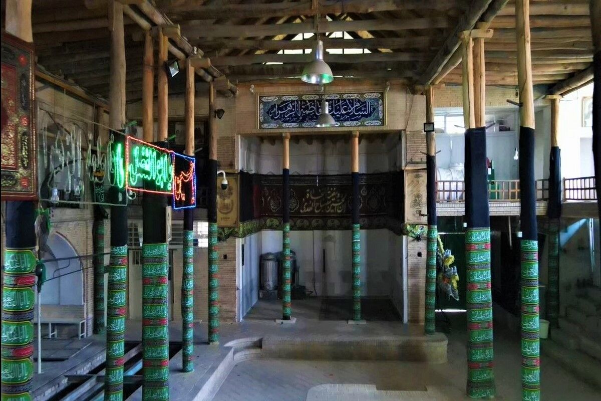 مرمت تکیه تاریخی گرکان تفرش آغاز شد