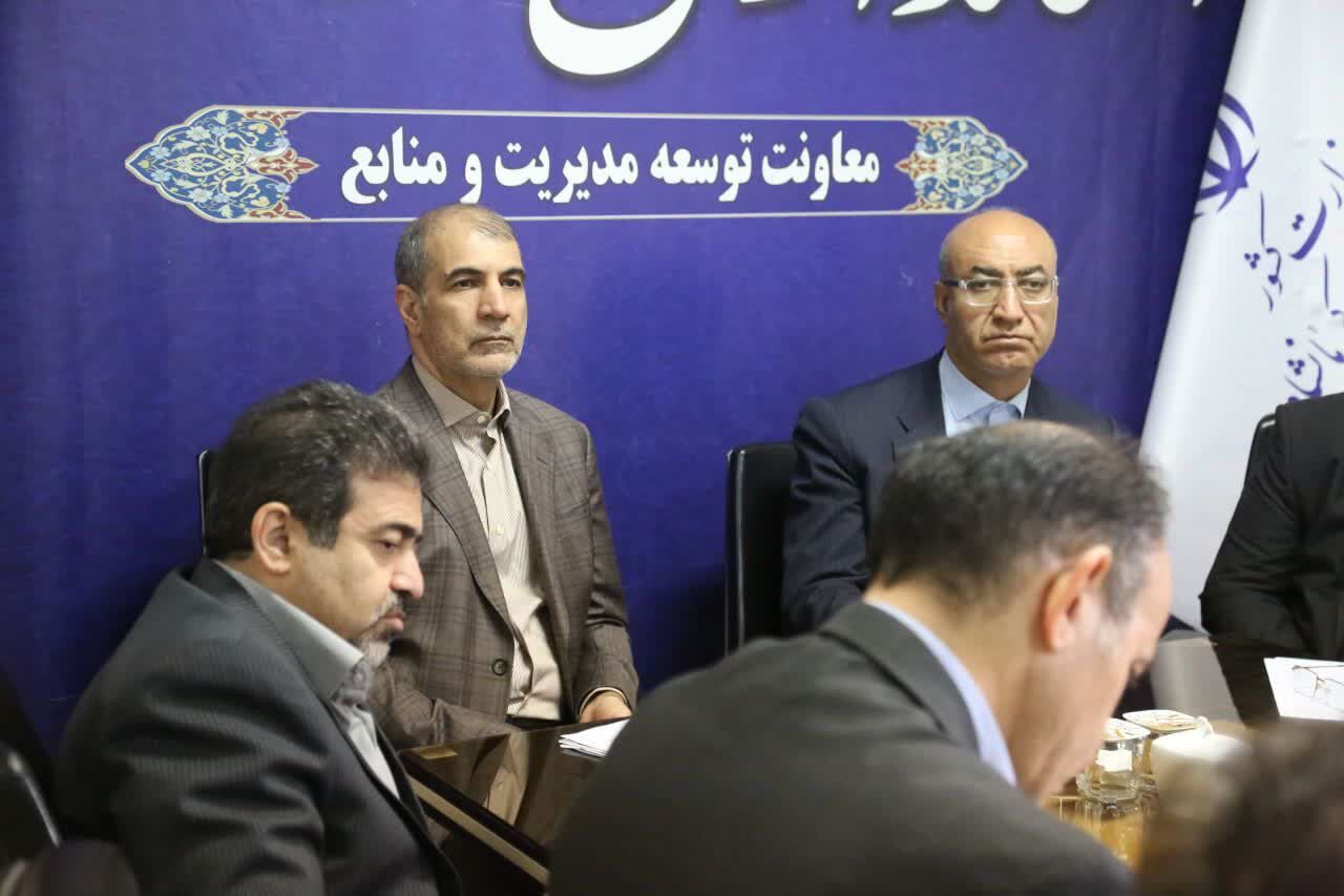 استاندار کرمانشاه: نیروی انسانی باانگیزه، عامل پیشرفت و حرکت سیستم اداری است