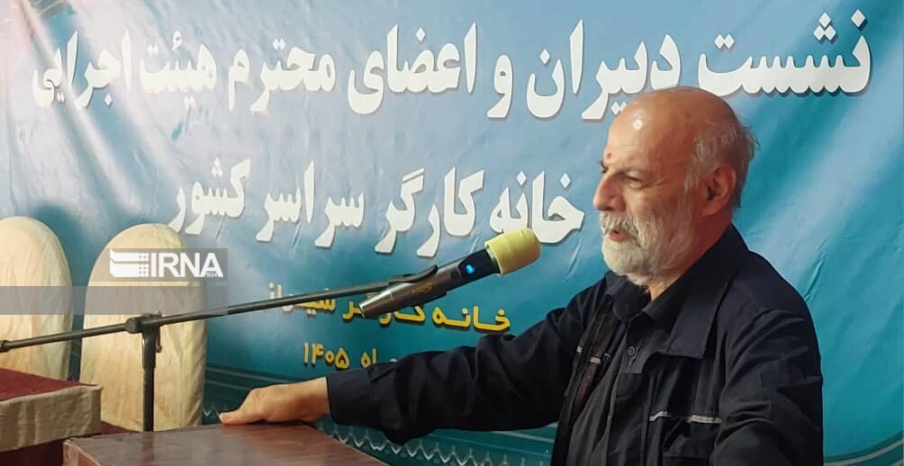 محجوب: صیانت از حقوق کارگران باید در کنار توسعه خدمات رفاهی دنبال شود