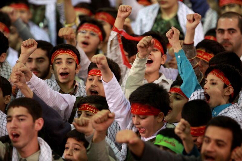 دانش‌آموزان یزد، بازخوانی سیره شهدا با زبان هنر و رسانه را خواستار شدند