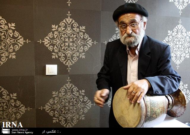 تجليل از 'محمد اسماعيلي' در هنرستان موسيقي پسران تهران