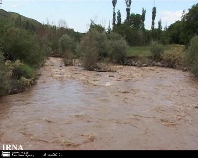 100خانه در روستاي نشلج كاشان در معرض تخريب  قرار گرفت