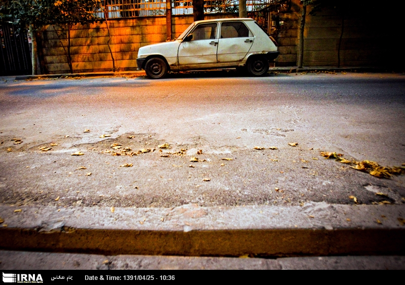 شناسایی ۸۷۰ خودرو رها شده در خیابان‌های تهران