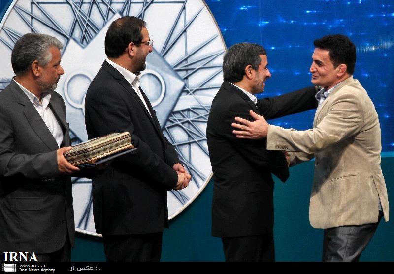 رییس جمهوری به محمد بنا و کوروش باقری نشان شجاعت اهدا کرد