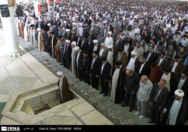 Ayatollah Emami Kashani leads Eid-ul Adha prayer - IRNA English