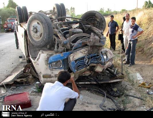 وازگوني يكدستگاه ميني بوس در محور تكاب - شاهين دژ 15 كشته و زخمي برجاي گذاشت