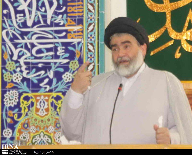 امام جمعه چابهار: مسوولان، مشكلات مردم كم درآمد را برطرف كنند