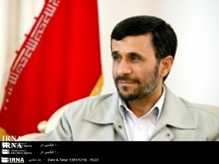 Ahmadinejad calls for enhanced Iran-Ecuador ties