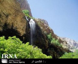 آبشار اخلمد شهرستان چناران تفرجگاهي بي نظير در دل طبيعت