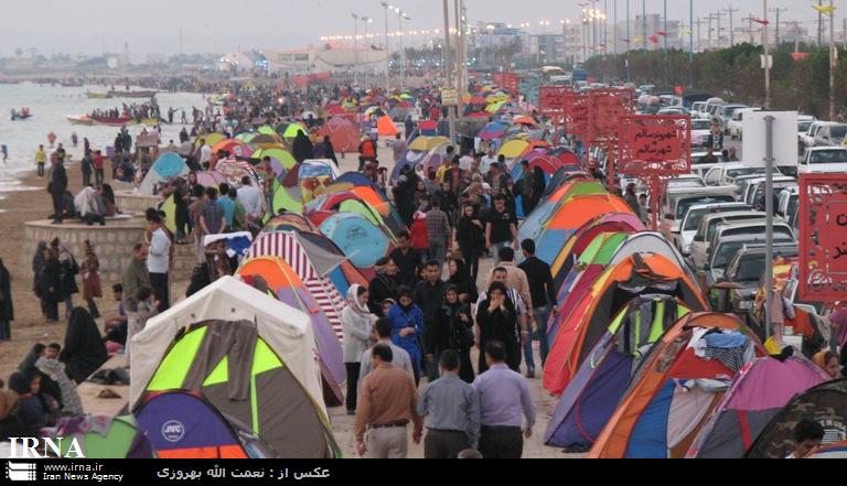 سواحل گناوه مملو از گردشگران نوروزي است