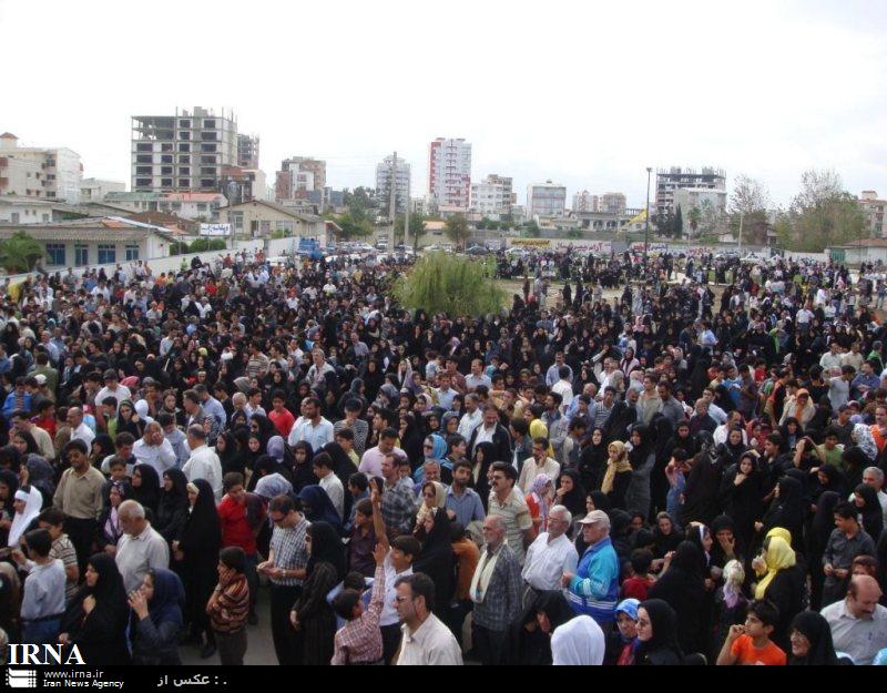 حاشيه هاي پياده روي خانوادگي در بجنورد مركز استان خراسان شمالي