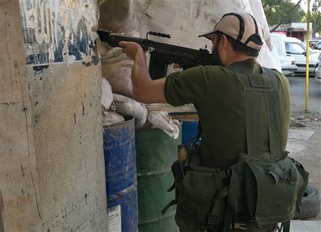 درگيري هاي مسلحانه در شهرطرابلس لبنان از سرگرفته شد