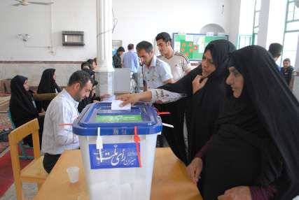 حماسه سياسي با حضور پرشور مردم  دزفول در صحنه انتخابات محقق شد
