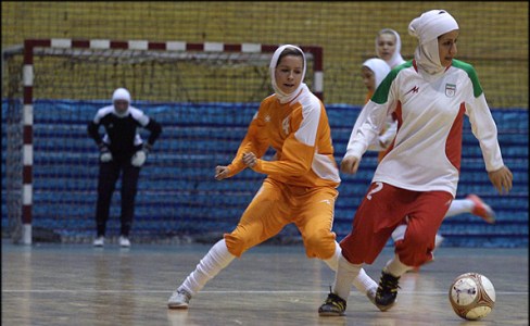 دو بازيكن تيم فوتسال بانوان نفت آبادان به تيم ملي دعوت شدند دو بازيكن تيم فوتسال بانوان نفت آبادان به تيم ملي دعوت شدند
