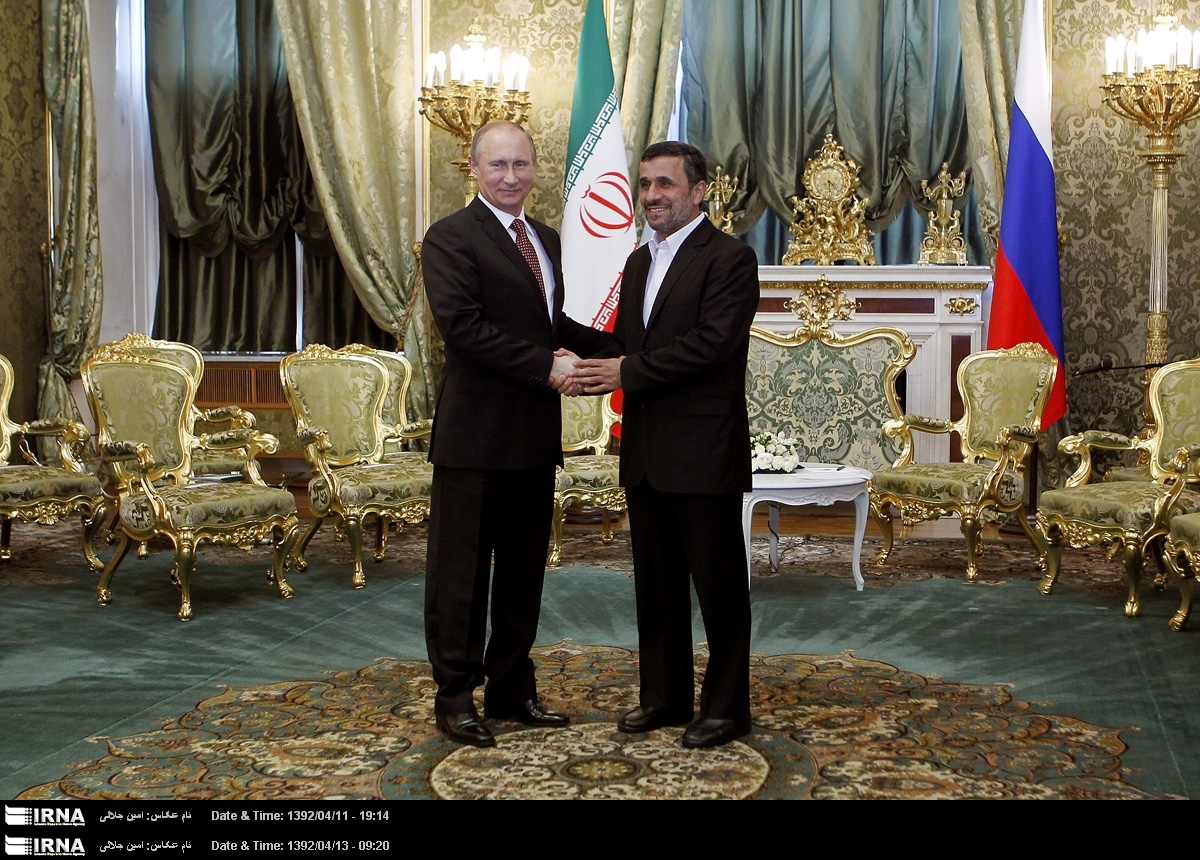 President Ahmadinejad meets with his Russian counterpart Vladimir Putin in Moscow