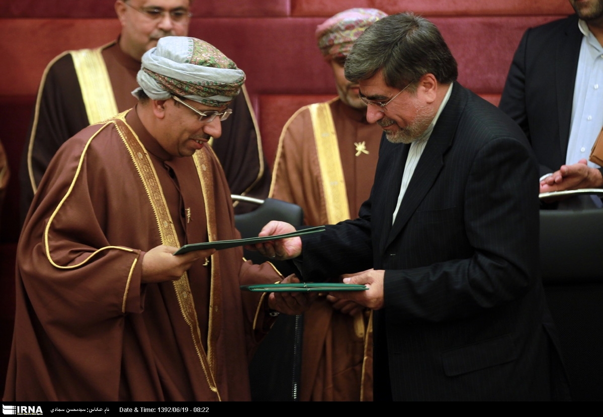 Iran(Ali Jannati) and Oman(Abdolmonem Hassan) Sign an agreement on Media Cooperation