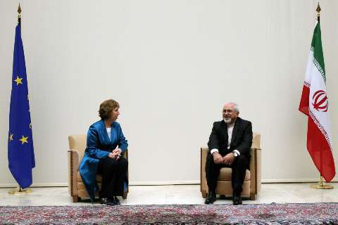 Zarif meets Ashton for 2nd time in Geneva in less than 24 hours Zarif meets Ashton for 2nd time in Geneva in less than 24 hours