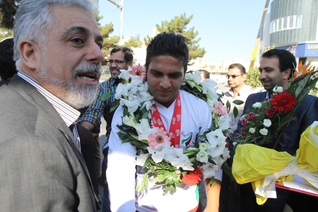 ورزشكار استان سمنان با سه نشان طلا پارا آسیایی مورد استقبال قرارگرفت