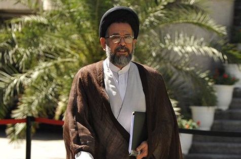 وزیر اطلاعات در محل سوءقصد به «صفدر رحمت آبادی» حضور یافت وزیر اطلاعات در محل سوءقصد به «صفدر رحمت آبادی» حضور یافت