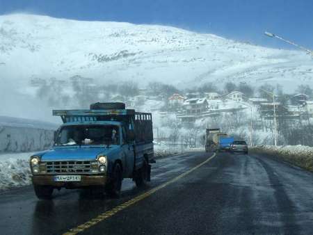 تردد در محورهای كوهستانی گیلان با زنجیر چرخ امكانپذیر است