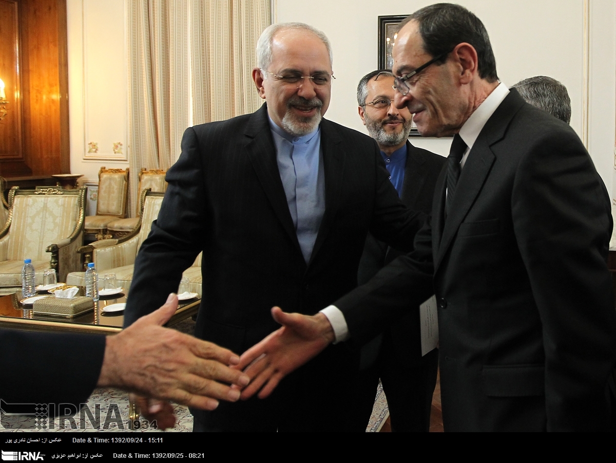 Foreign minister Mohammad Javad Zarif (R) meets with visiting Armenian ...