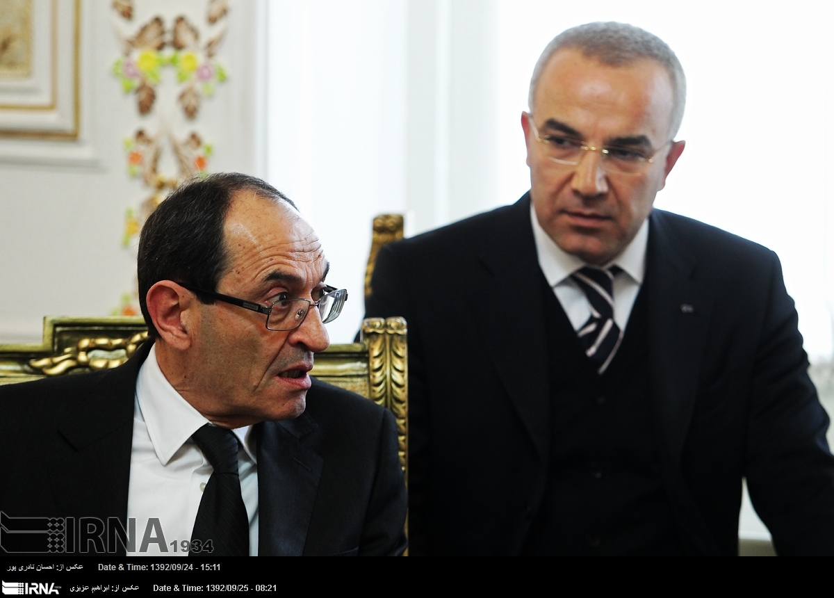 Foreign minister Mohammad Javad Zarif (R) meets with visiting Armenian ...