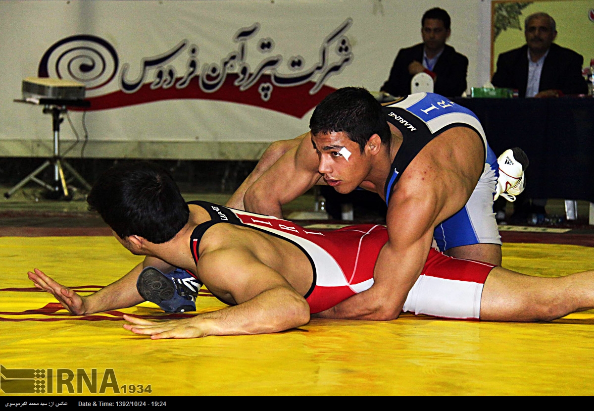 مسابقات كشتي فرنگي جوانان قهرماني كشور در نوشهر