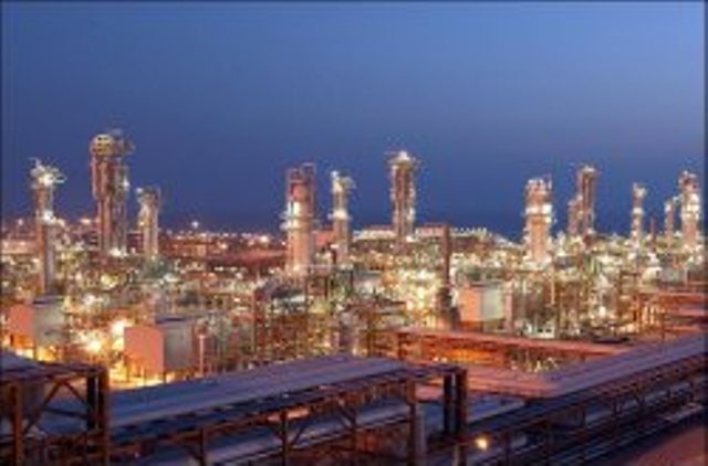 خروج 14 غول پتروشیمی از لیست تحریم ها خروج 14 غول پتروشیمی از لیست تحریم ها