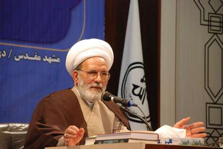 امام جمعه موقت مشهد:عامل مهم در سرنگوني نظام ستمشاهي، احساس وظيفه شرعي بود امام جمعه موقت مشهد:عامل مهم در سرنگوني نظام ستمشاهي، احساس وظيفه شرعي بود