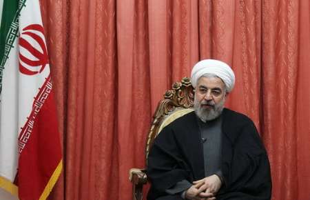 Rouhani urges Iranian economic activists abroad to invest in Iran