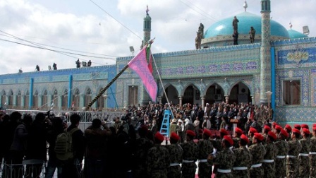 آغازجشن نوروز در افغانستان با برافراشتن علم حضرت علی (ع)