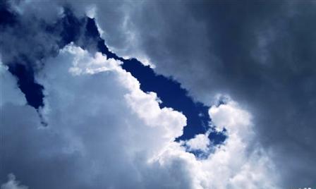 هواشناسی: آسمان ایران ابری و همراه با گرد و غبار می شود