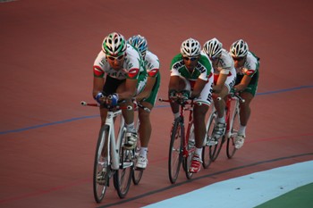 راهیابی زهرا خسروشاهی ركابزن ماده 200 متر به دور بعدی مسابقات دوچرخه سواری قهرمانی آسیا