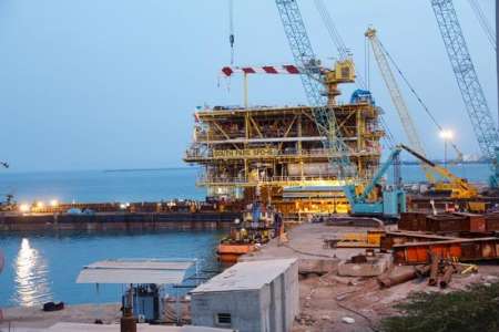 Iran installs 5 South Pars platforms in 4 Months Iran installs 5 South Pars platforms in 4 Months